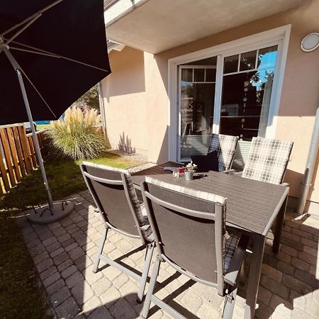 Ferienwohnung Blue In Born Esterno foto